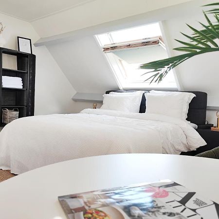 Guesthouse At The Amstel River With 2Br 2Ba And Garden 암스텔벤 외부 사진