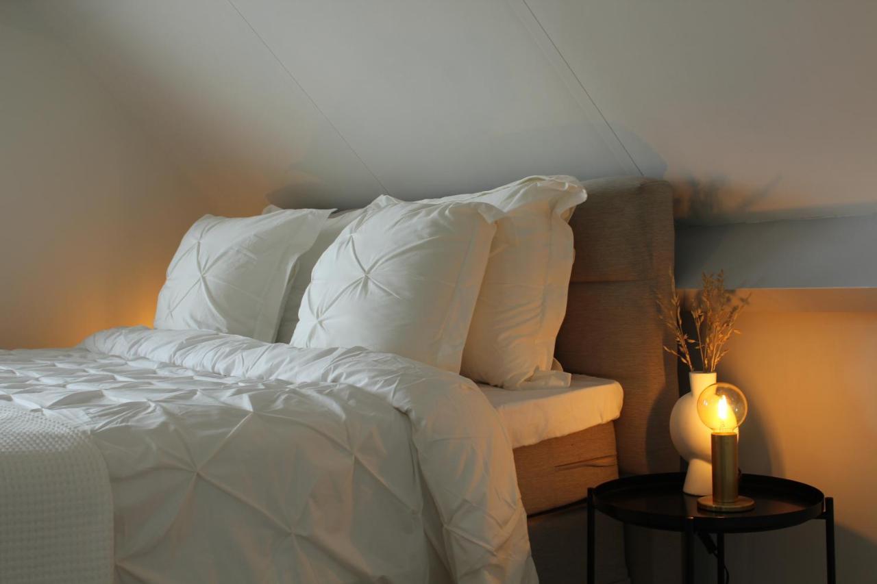 Guesthouse At The Amstel River With 2Br 2Ba And Garden 암스텔벤 외부 사진