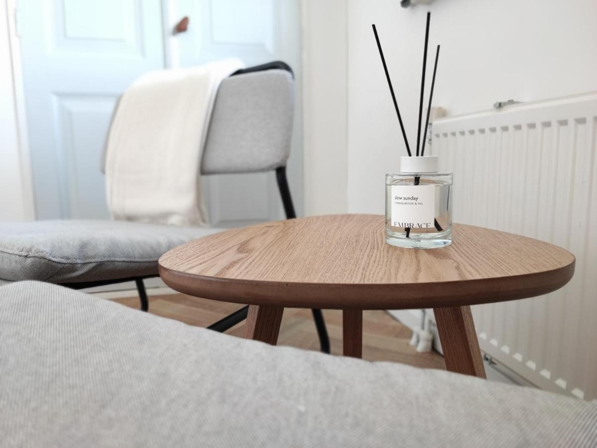 Guesthouse At The Amstel River With 2Br 2Ba And Garden 암스텔벤 외부 사진